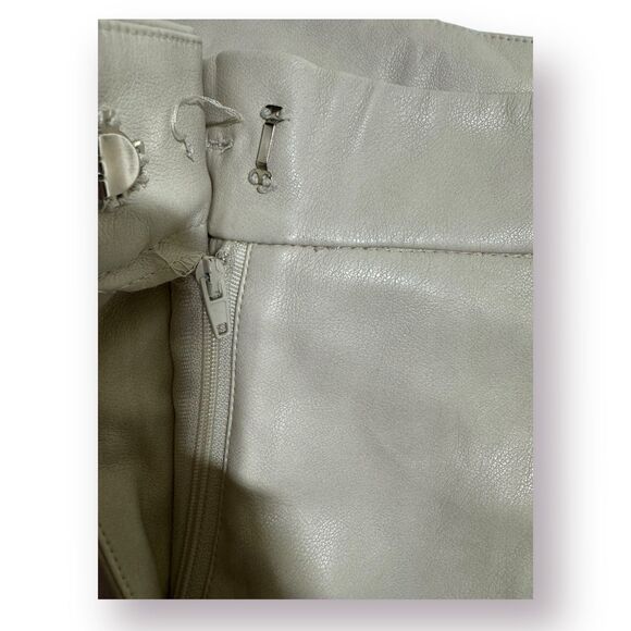 7 For All Mankind Pants Womens Small Wide Leg High Rise Y2K Cream Faux Leather - Picture 4 of 6